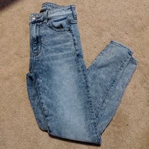High Waisted American Eagle Jeans